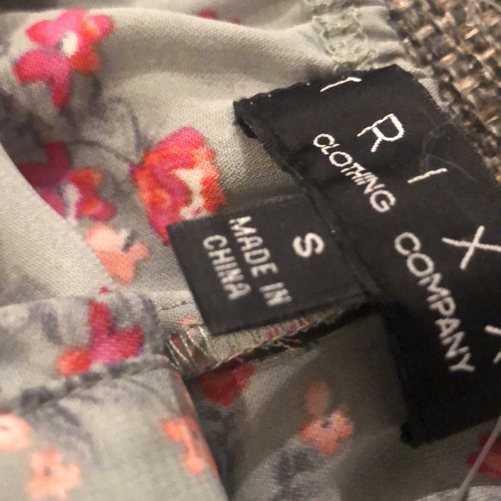 Cute floral print mini dress - Picture 4 of 4
